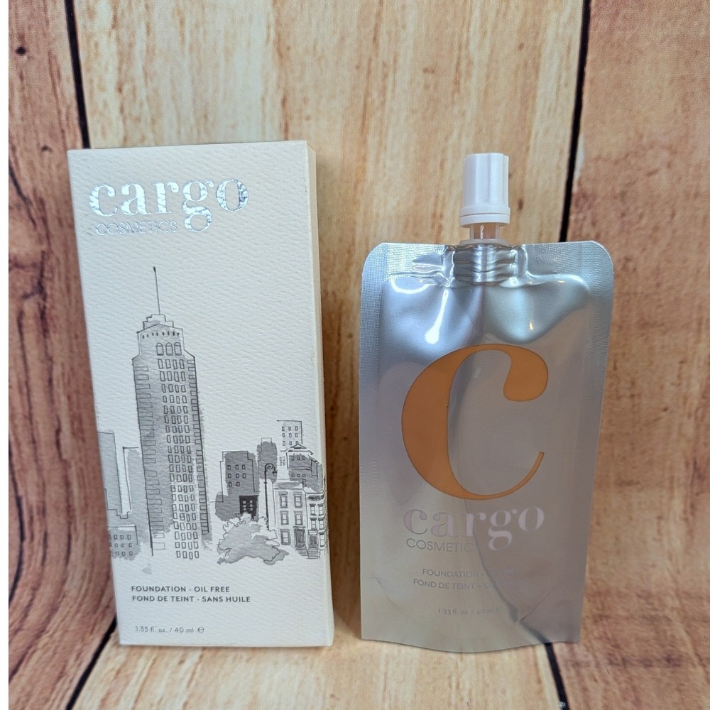Cargo Cosmetics Oil Free Liquid Foundation Pouch F-60 1.33 fl oz 40ml